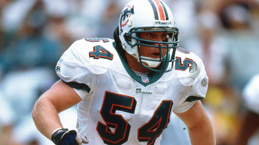 Joe Thomas, Ronde Barber Headline 2023 NFL Hall of Fame Inductees