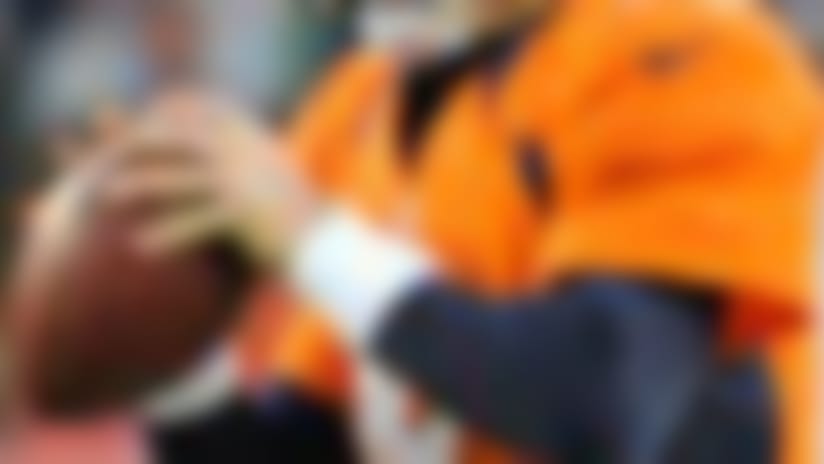 peyton-manning-121231-il.jpg