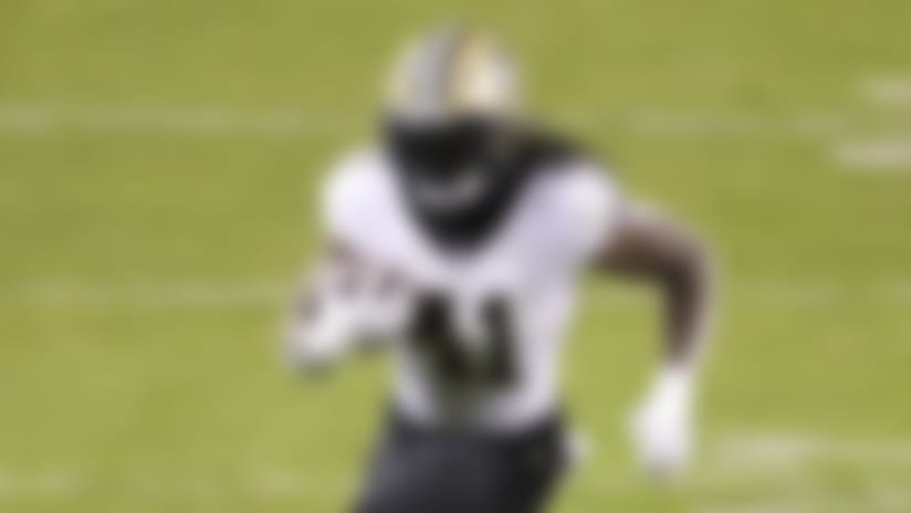 CHICAGO, ILLINOIS - NOVEMBER 01: Running back Alvin Kamara #41 of the New Orleans Saints carries the ball late in the fourth quarter at Soldier Field on November 01, 2020 in Chicago, Illinois. (Te Bates via AP)