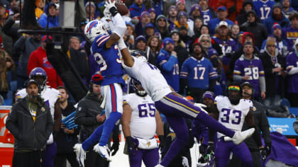 Can't-Miss Play: Minnesota Vikings running back Kene Nwangwu's sideline  tightrope act burns Pats on 97-yard kickoff return TD