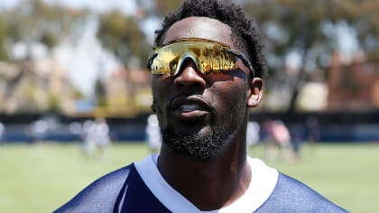 First look: Houston Texans quarterback Davis Mills dons Texans' new 'Battle  Red' alternate helmet at camp