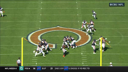 Can't-Miss Play: Denver Broncos linebacker Jonathon Cooper scores 35-yard  TD via scoop-and-score vs. Chicago Bears quarterback Justin Fields