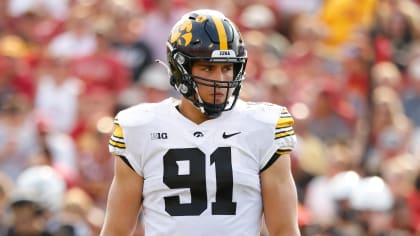 Lukas Van Ness EDGE – Iowa  NFL Draft Scouting Report - The Irish Bears  Network