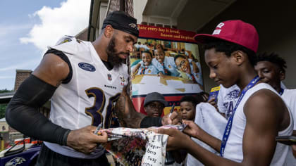 Jared Goff is Lions' Walter Payton Man of the Year nominee for