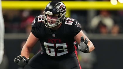 Atlanta Falcons guard Chris Lindstrom (63) lines up during the first half  of an NFL football game against the San Francisco 49ers, Sunday, Oct. 16,  2022, in Atlanta. The Atlanta Falcons won