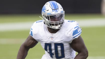 New York Giants linebacker Jarrad Davis (57) walks across the