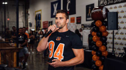 Bengals Sam Hubbard talks Walter Payton Man of Year and overcoming