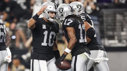 Can't-Miss Play: Las Vegas Raiders quarterback Jimmy Garoppolo rewards  Raiders' gutsy fourth-down call with 32-yard TD strike to Raiders wide  receiver Davante Adams