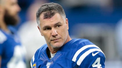 Colts kicking struggles continue as Vinatieri heads to IR