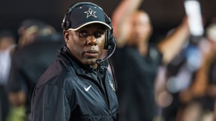 Vanderbilt violates NCAA uniform regulations with 'Anchor Down