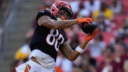 Cincinnati Bengals quarterback Jake Browning finds tight end Thaddeus Moss  open down the sideline for 17-yard grab