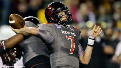 Kliff Kingsbury: Texas Tech's Davis Webb a 'top-five pick' talent