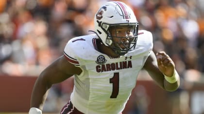 South Carolina football: Kingsley Enagbare moves positions