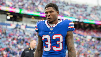 Buffalo Bills cornerback Siran Neal (33) warms up before the start