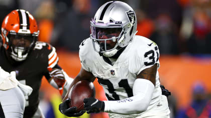 Las Vegas Raiders running back Peyton Barber breaks loose for 27