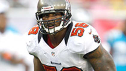 05 DEC 2010: Quincy Black of the Buccaneers during the game