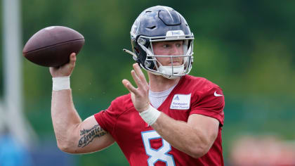 Tennessee Titans Caleb Farley talks knee recovery, adding weight, more