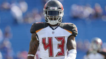 Should the Bucs have played S Chris Conte with the knee injury