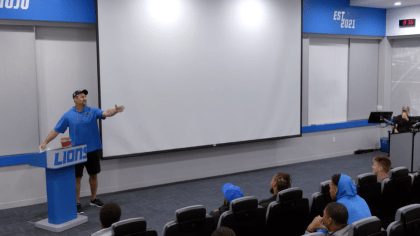 VIDEO: Lions HC Dan Campbell locker room celebration speech vs