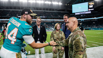 miami dolphins salute to service 2022