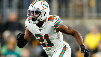 Miami Dolphins defensive back Eric Rowe (21) looks to defend during an NFL  football game against the Cincinnati Bengals on Thursday, September 29,  2022, in Cincinnati. (AP Photo/Matt Patterson Stock Photo - Alamy