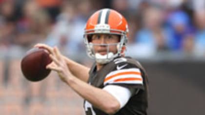 Dallas Cowboys sign ex-Browns QB Brandon Weeden