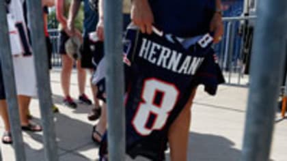 Ex-Fans Line Up To Exchange Hernandez Jerseys