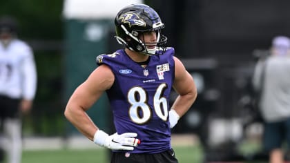 Longtime Ravens TE Nick Boyle is now a Steeler and a long snapper