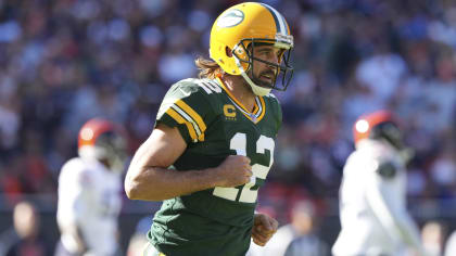 Rodgers Throws 2 TDs, Runs for 1 as Packers Beat Bears 24-14, Chicago News