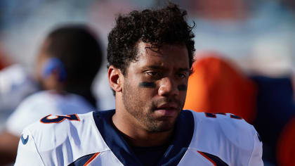 Russell Wilson leaves with concussion, as Broncos comeback effort