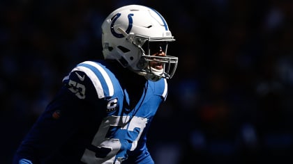 Colts LB Leonard Sends Signed Jersey, 'Best LBs In The Game