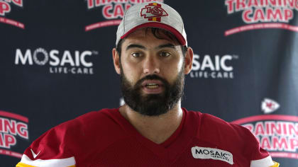 Laurent Duvernay-Tardif is a doctor and an NFL lineman - Los