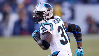 Chicago Bears cornerback Charles Tillman (33) celebrates after recovering a  fumble with 1:33 left in the first half of Super Bowl XLI at Dolphin  Stadium in Miami on February 4, 2007. (UPI