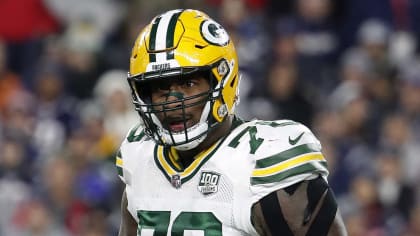 Chiefs news: Mike Daniels among players trying out on Tuesday