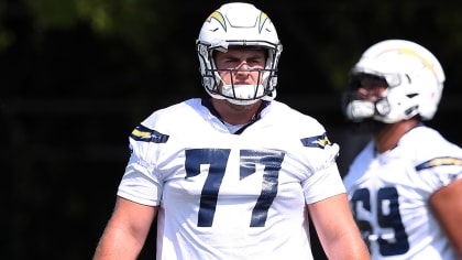 Chargers rookie OL Forrest Lamp suffers torn ACL