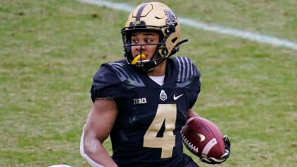 Highlight] 5'7 Purdue rookie Rondale Moore makes an absolutely absurd  tiptoe catch : r/nfl