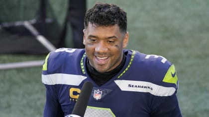 Russell Wilson downplays the trade rumors and commits to the Seattle  Seahawks