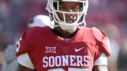 Report: Man backtracks on claim Oklahoma RB Joe Mixon hit his daughter  while in high school