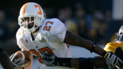 Tennessee running back Arian Foster (27) runs in the end zone for a  touchdown against California in the first half of a college football game  in Berkeley, Calif., Saturday, Sept. 1, 2007. (