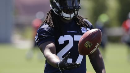 Seattle Seahawk Eddie Lacy's six-figure bonus tied to losing weight