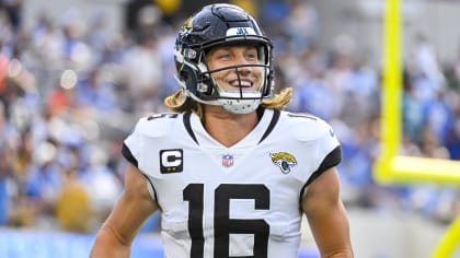 Trevor Lawrence thrives in Jaguars' rout of Chargers