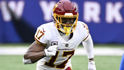 Washington Redskins wide receiver Terry McLaurin (17) hauls in a pass  during the Washington Redskins NFL football training camp in Richmond, Va.,  Monday, Aug. 5, 2019. (AP Photo/Steve Helber Stock Photo - Alamy