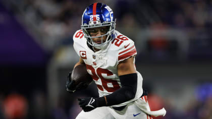 Giants' training camp: veterans Saquon Barkley and Darren Waller look good  - Sports Illustrated