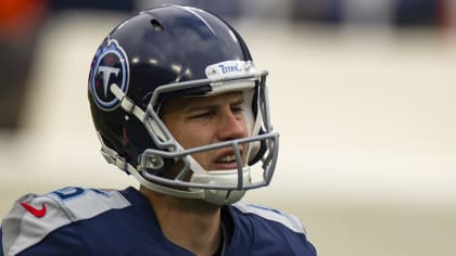 Brett Kern won't sign with Bills, may not be done with Titans