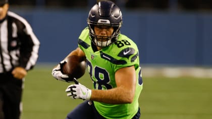 Seahawks' Greg Olsen suffers plantar fascia tear