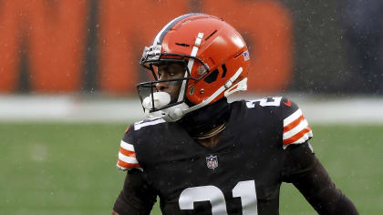 Cleveland Browns cornerback Denzel Ward (21) watches a replay