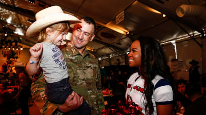 Nfl salute hotsell to service texans