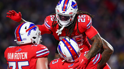 Bills take on 'Buffalo vs. Everybody' mentality in playoffs