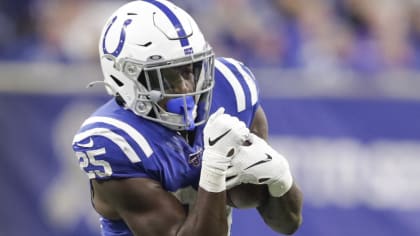 Houston Texans to sign veteran running back Marlon Mack, others to