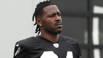 Antonio Brown passes physical, comes off NFI to join Raiders teammates in  training camp - Silver And Black Pride